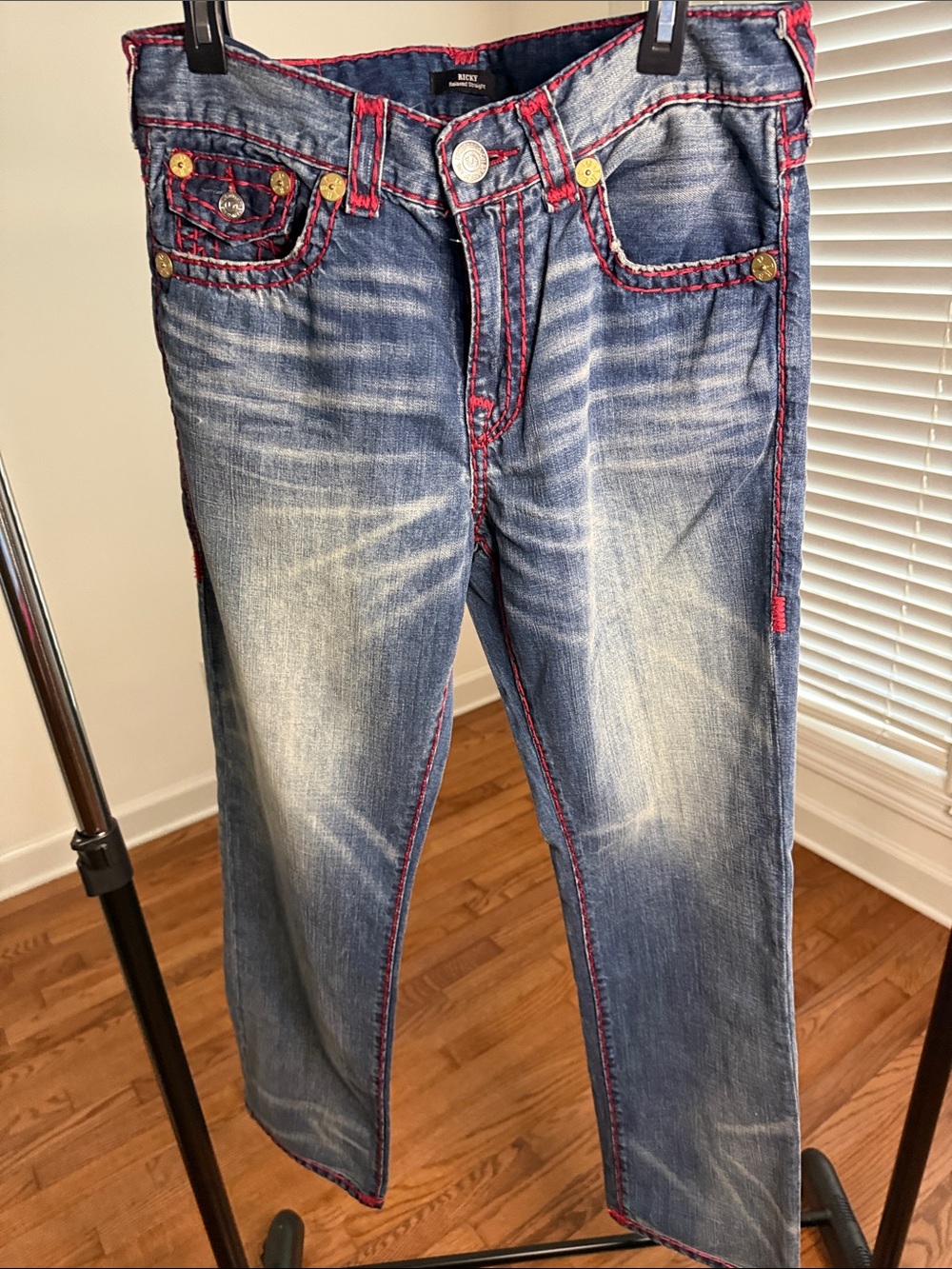 True Religion Ricky Relaxed Straight Men's Jeans Dark Blue Red Stitching Sz 32